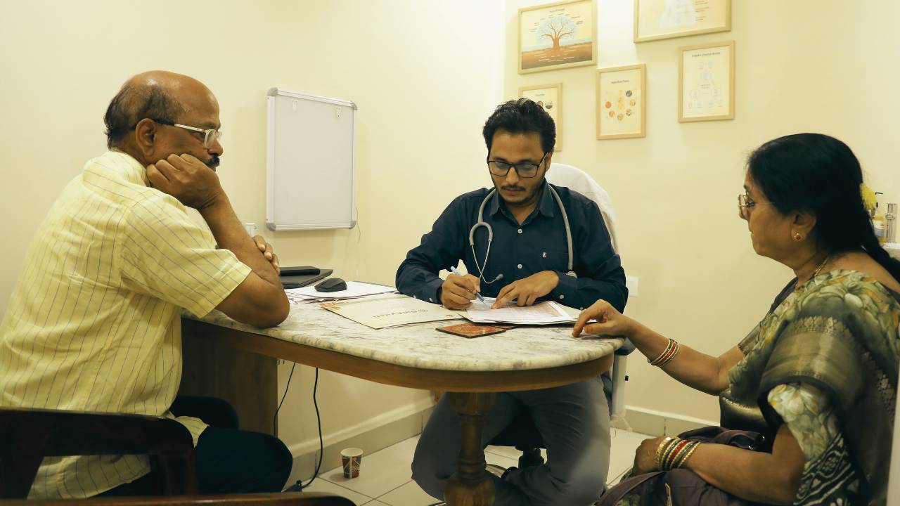 Ayurveda Doctor Near Me – Sai Ayush Ayurveda Panchakarma Clinic